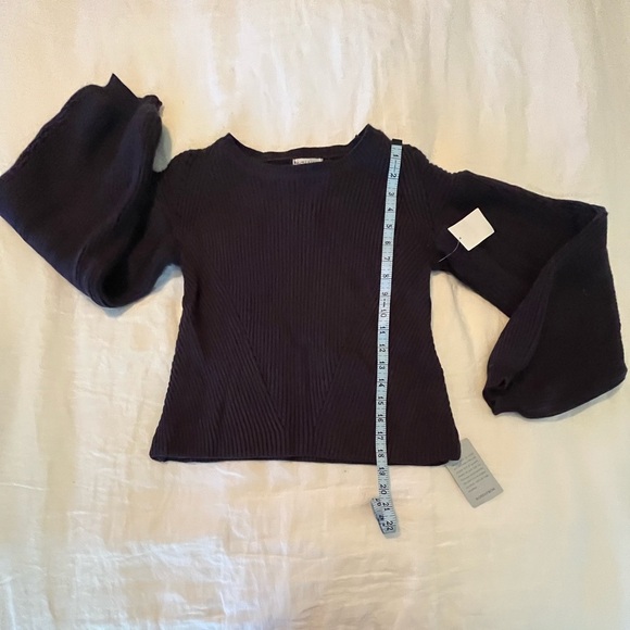 Maisie Peter Bishop Sleeve Sweater - Picture 7 of 8